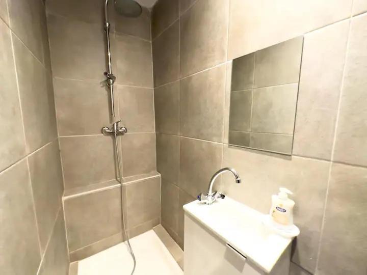Appartement Cerf1-Centre Ville Meaux-Gare-Disney Ngoại thất bức ảnh